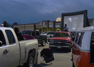 Fort Knox Middle High School seniors feel community love at ‘drive-in’ movie