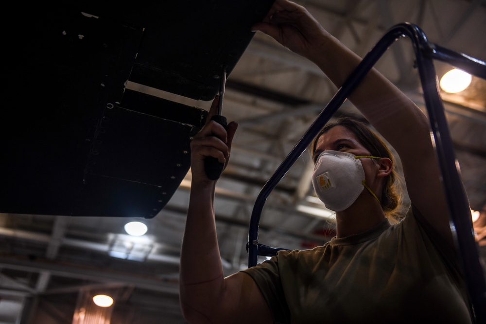 U-2 Phase Maintenance
