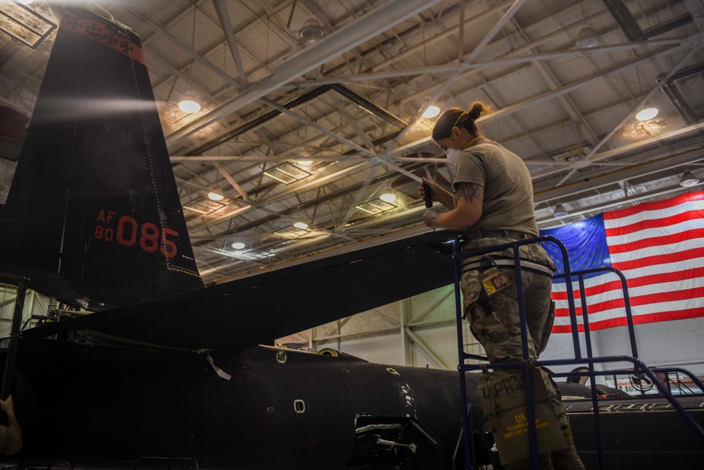 U-2 Phase Maintenance