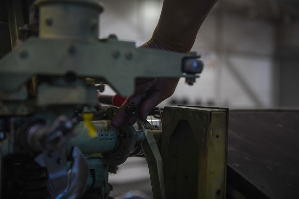 U-2 Phase Maintenance