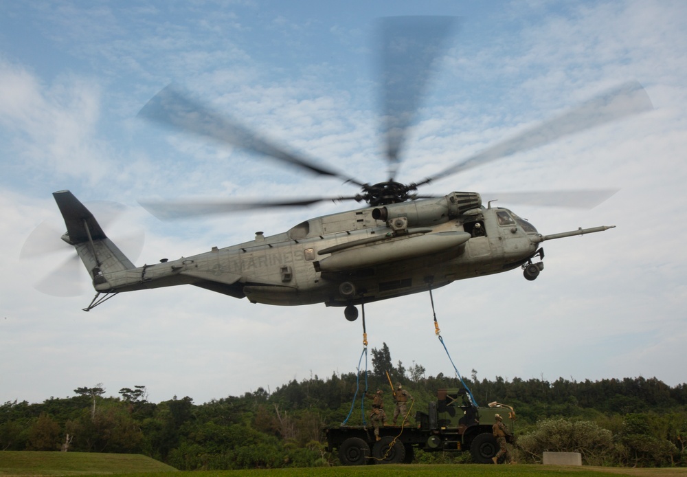 HMH-466 External Lift Exercise