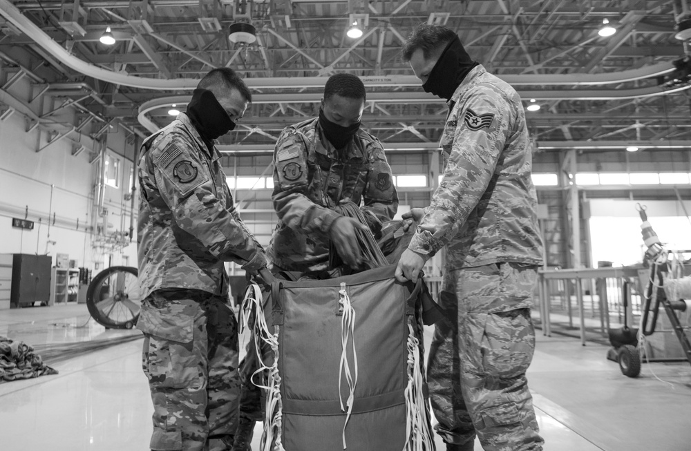 Yokota Airmen train together to remain airdrop ready