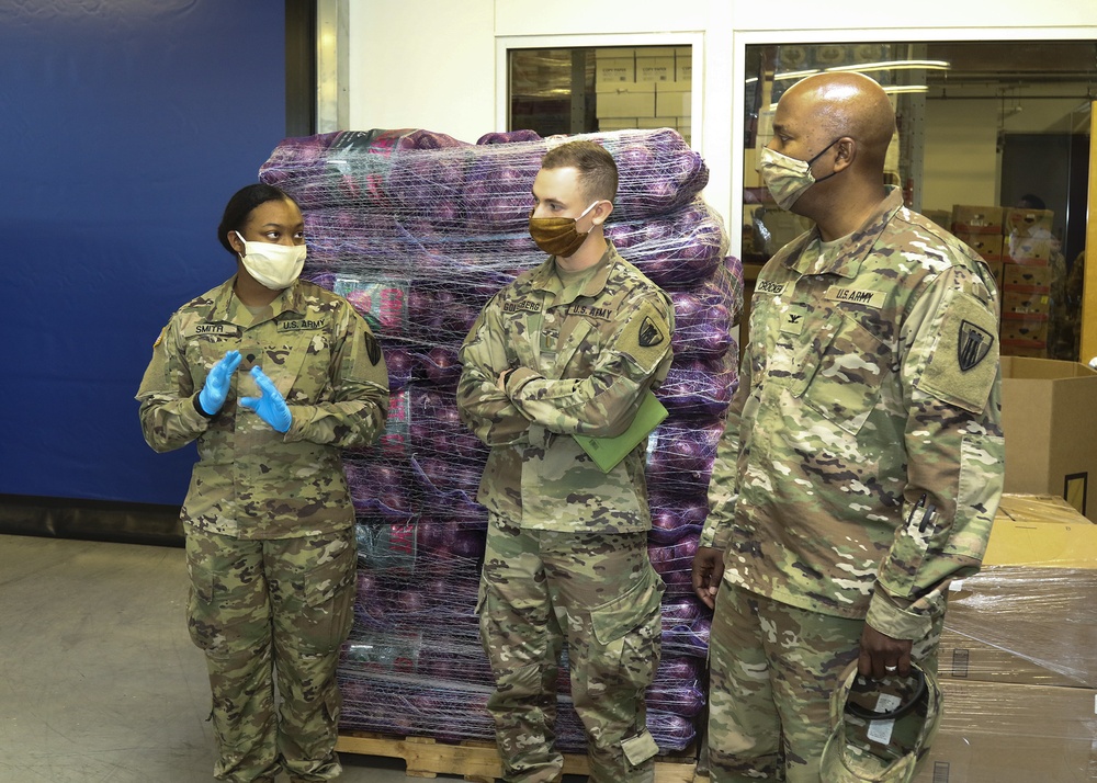 Joint Task Force 176 members support New Braunfels Food Bank