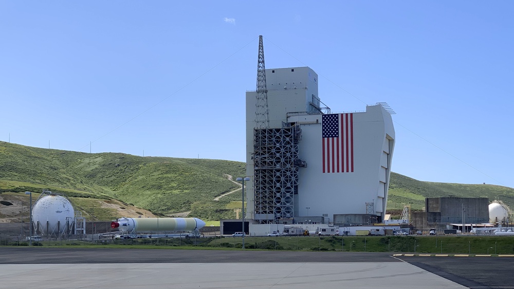 RocketShip delivers third Delta IV Heavy booster at VAFB