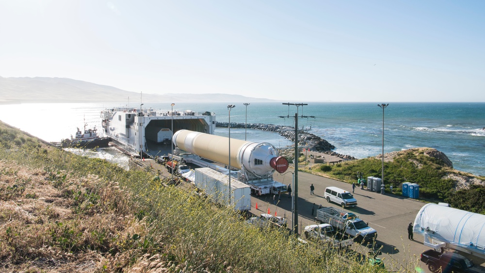 RocketShip delivers third Delta IV Heavy booster at VAFB