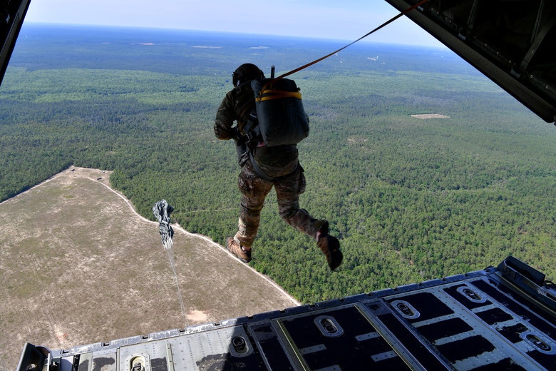 19 AW aids in AFSOC jump training