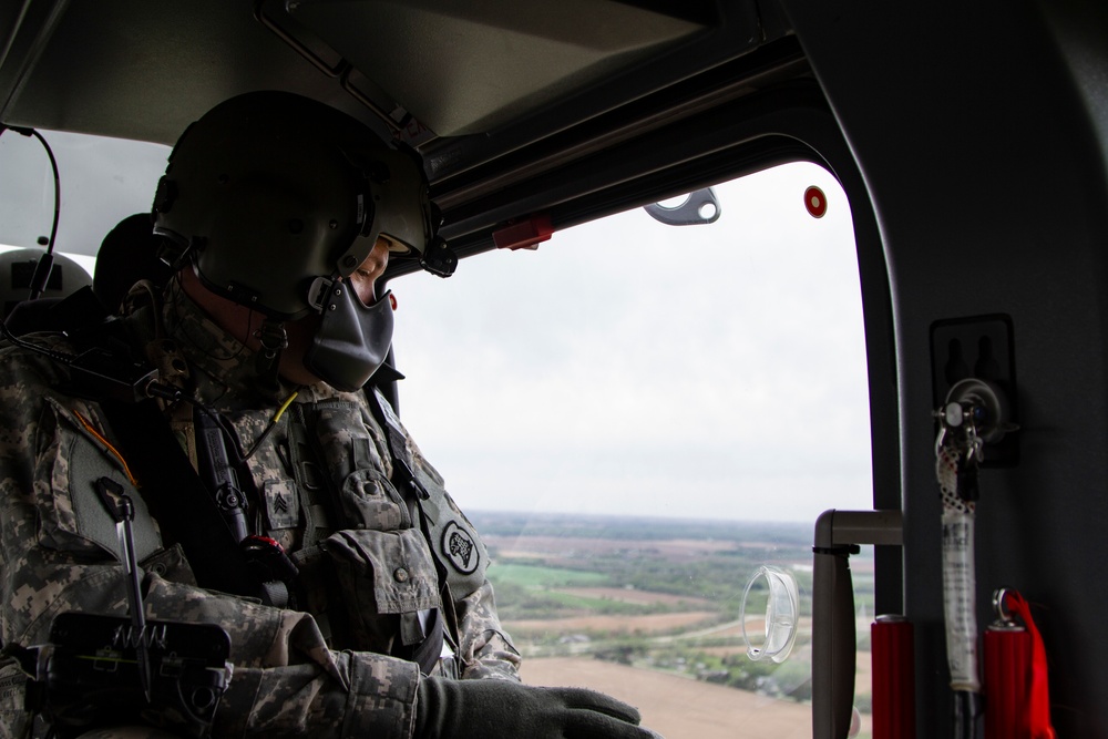 Iowa National Guard transports COVID-19 tests by air