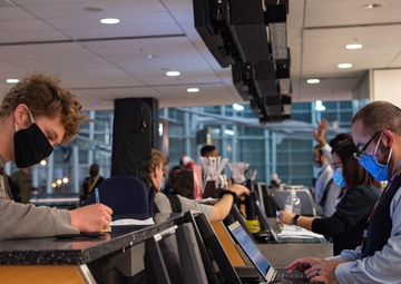 62nd APS Airmen conduct new COVID-19 screening at SeaTac