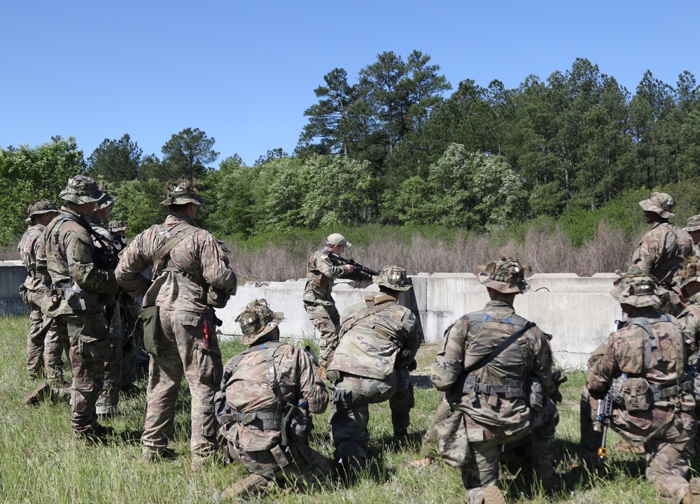 Special Forces Students Undergo Tactical Skills Training