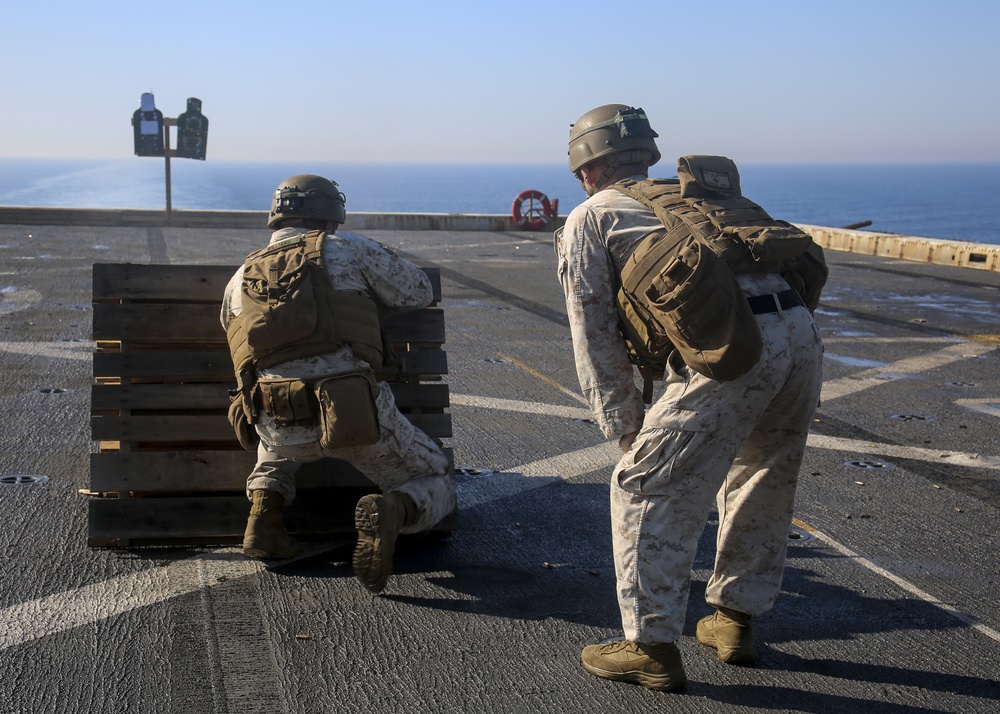 DVIDS - Images - Echo Company trains aboard USS New York [Image 2 of 4]