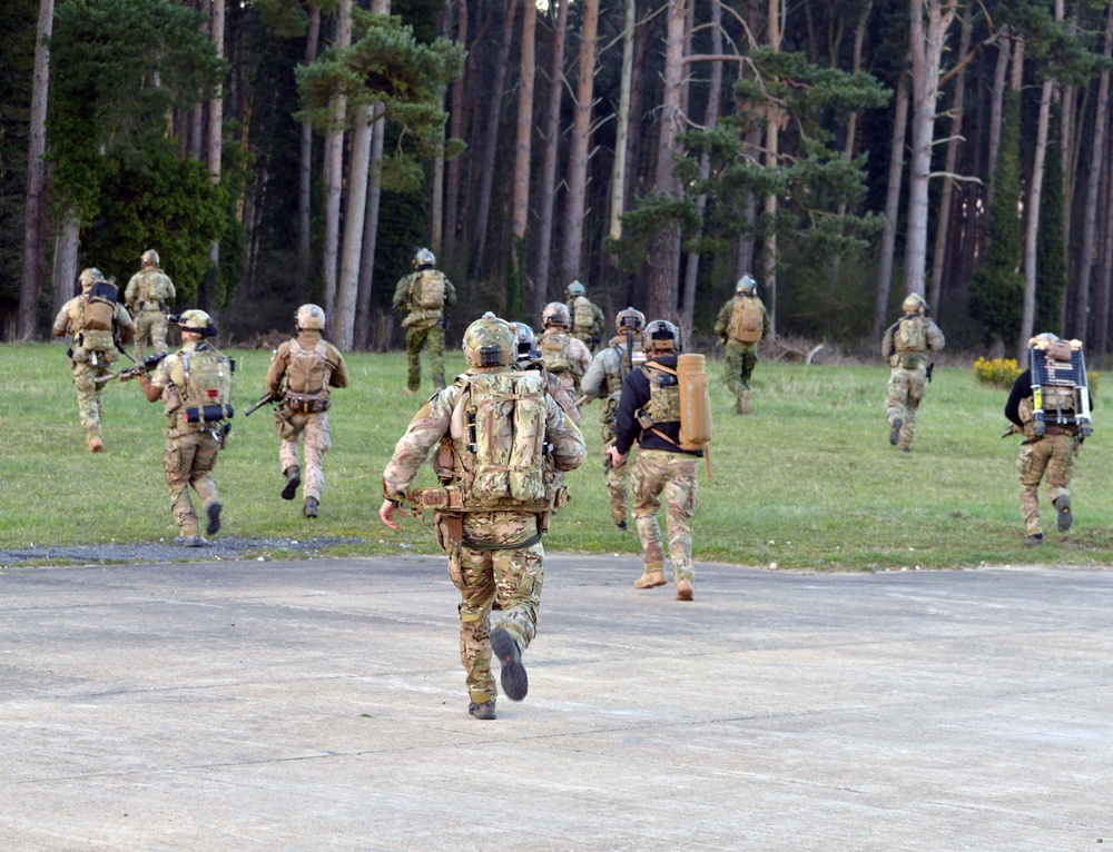 Lithuania, U.S. Air Force, Navy SOF members maintain readiness through air operations