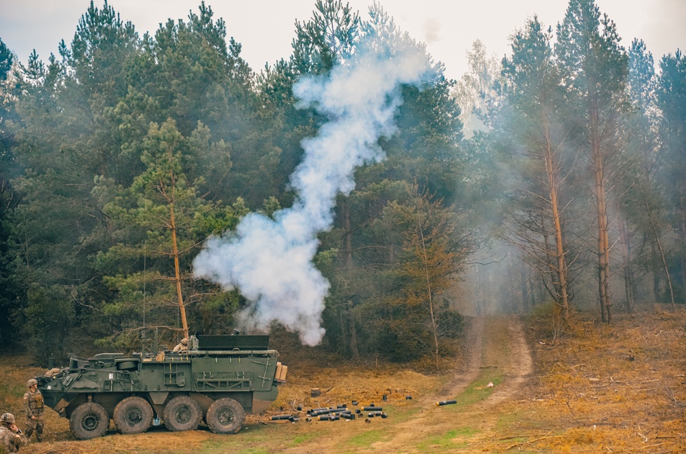 3/2CR Soldiers conduct mortar firing exercise during eFP NATO BG-P