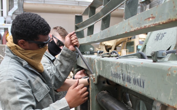 1st Ar. Div. Sust. Bde. Maintain Readiness During COVID-19
