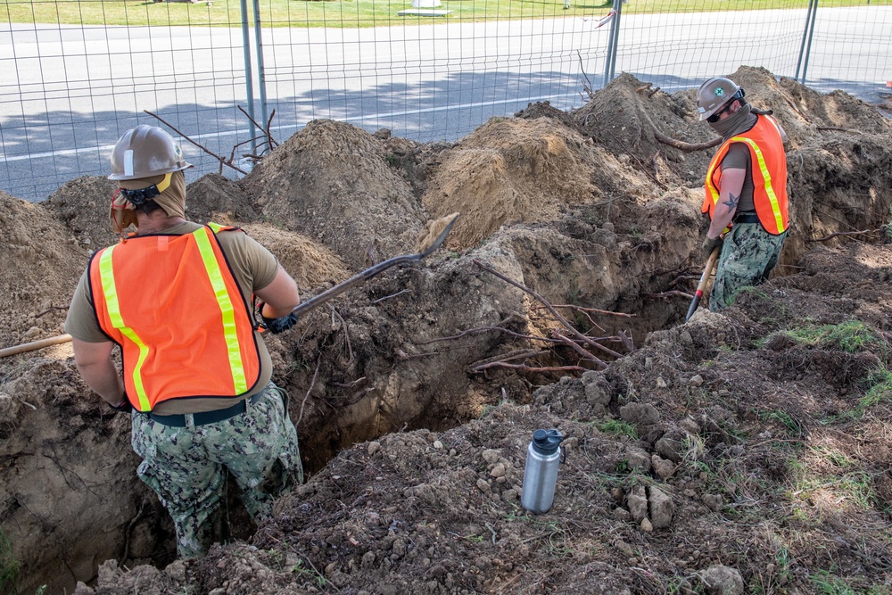 NMCB 1 Seabees Continue Lighting Project on Naval Station Rota