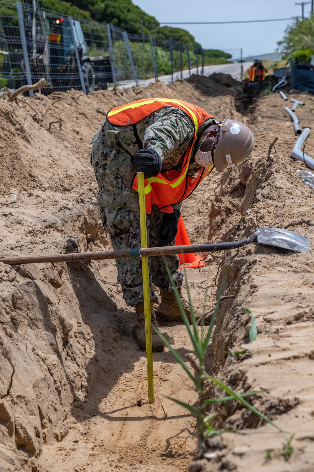 NMCB 1 Seabees Continue Lighting Project on Naval Station Rota