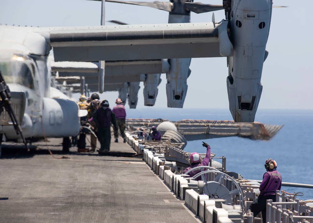 USS Bataan (LHD 5) Flight Ops