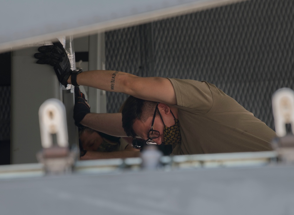 LRS helps the SMC deliver supplies downrange