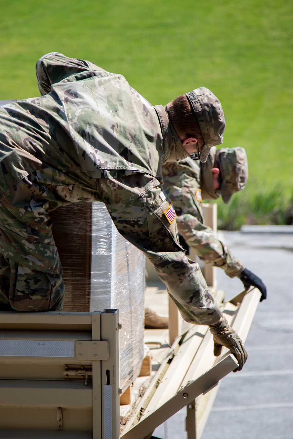 Maryland Guard transports hand sanitizer to redistribution warehouse