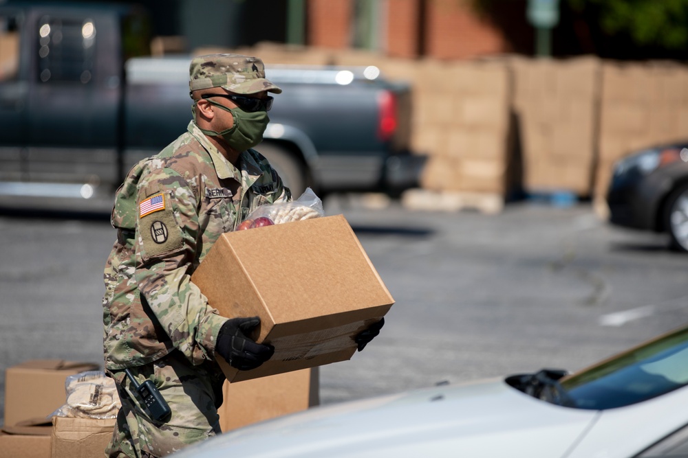 N.C. Guardsmen help distribute more than 30,000 lbs of food