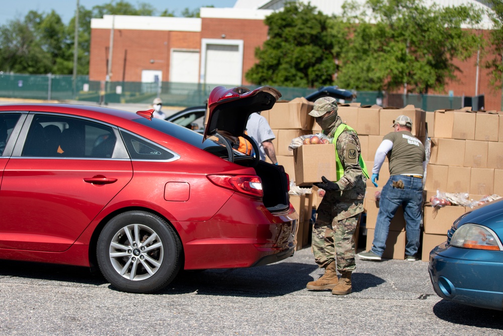 N.C. Guardsmen help distribute more than 30,000 lbs of food