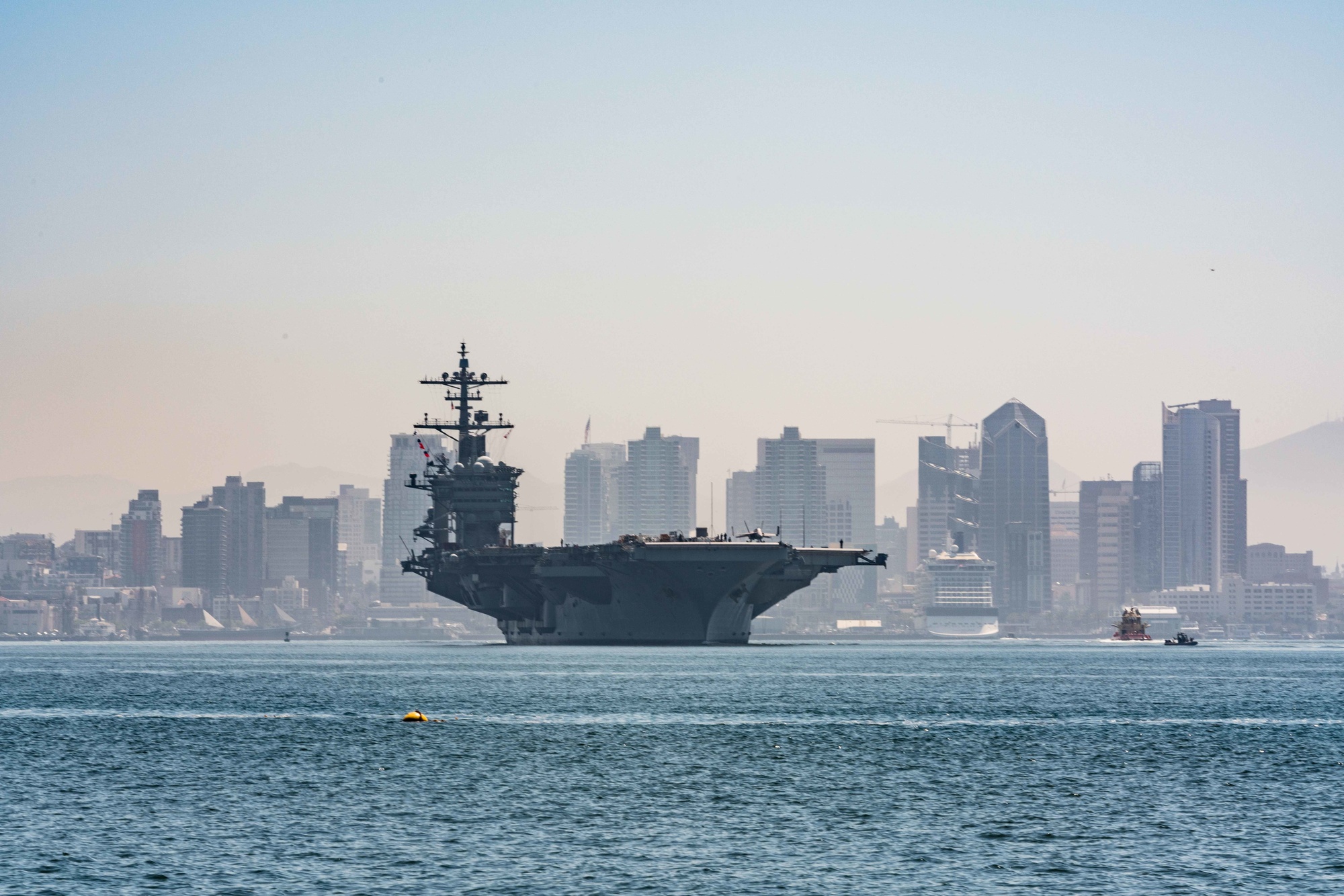 DVIDS - Images - USS Abraham Lincoln gets underway [Image 1 of 6]