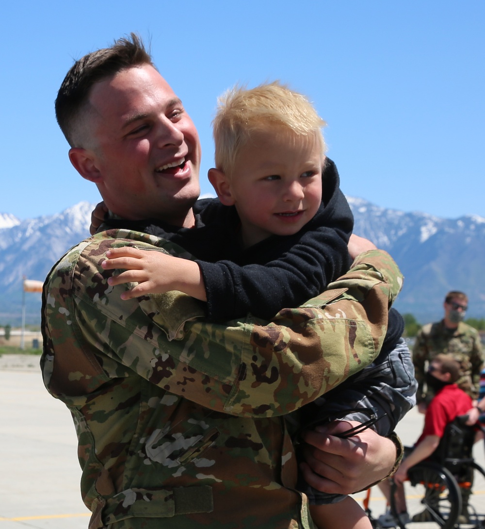 Utah National Guard's Aviation Battalion Deploys During Pandemic