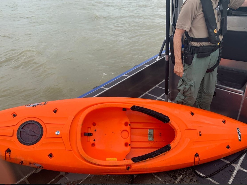 Coast Guard searches for owner of adrift kayak near Seabrook, Texas
