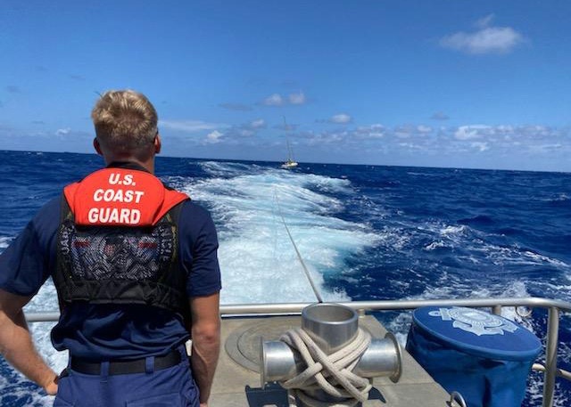 Coast Guard, Kauai Fire Department successfully medevac boater off Kauai