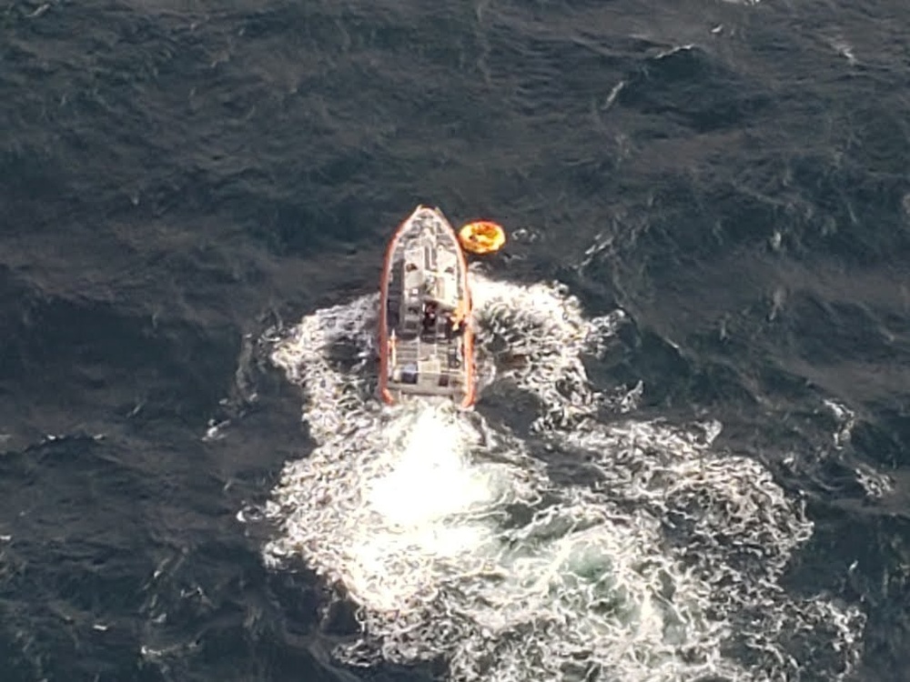 Coast Guard rescues 3 boaters after vessel sinks off Cumberland Island