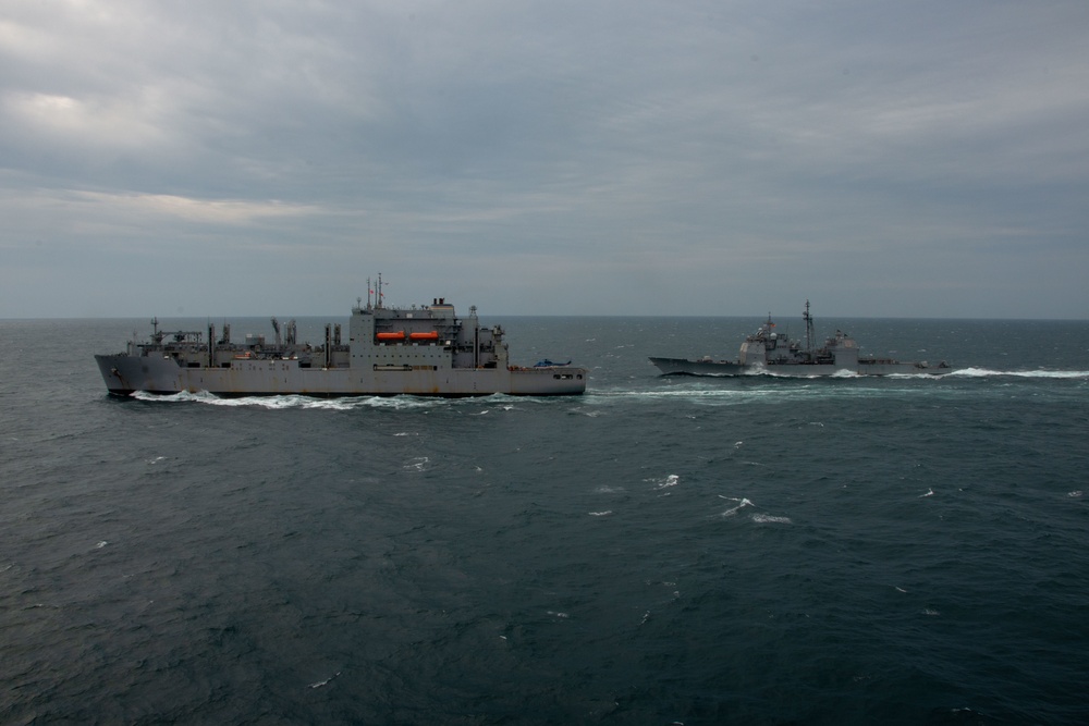 USS Ronald Reagan (CVN 76) Underway Replenishment