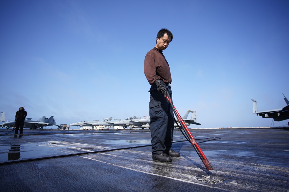 Ike Conducts Operations in the Arabian Sea