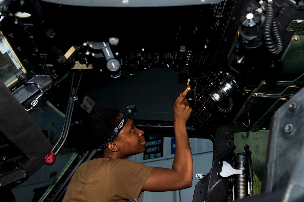 Ike Supports Naval Operations in 5th Fleet Area of Operations