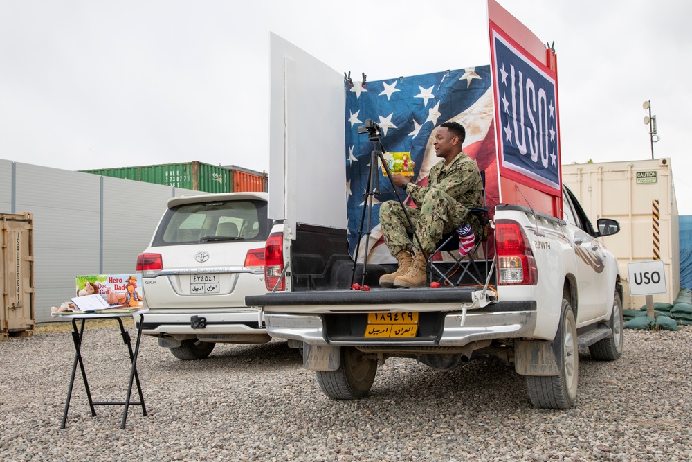 Bob Hope Legacy Reading Program on the road