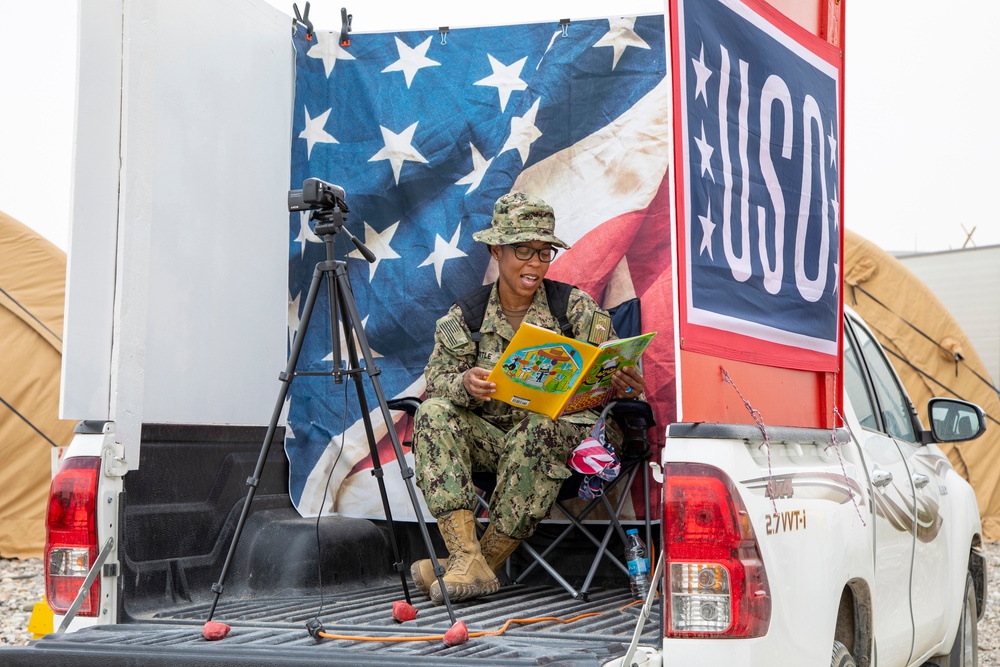 Bob Hope Legacy Reading Program on the road