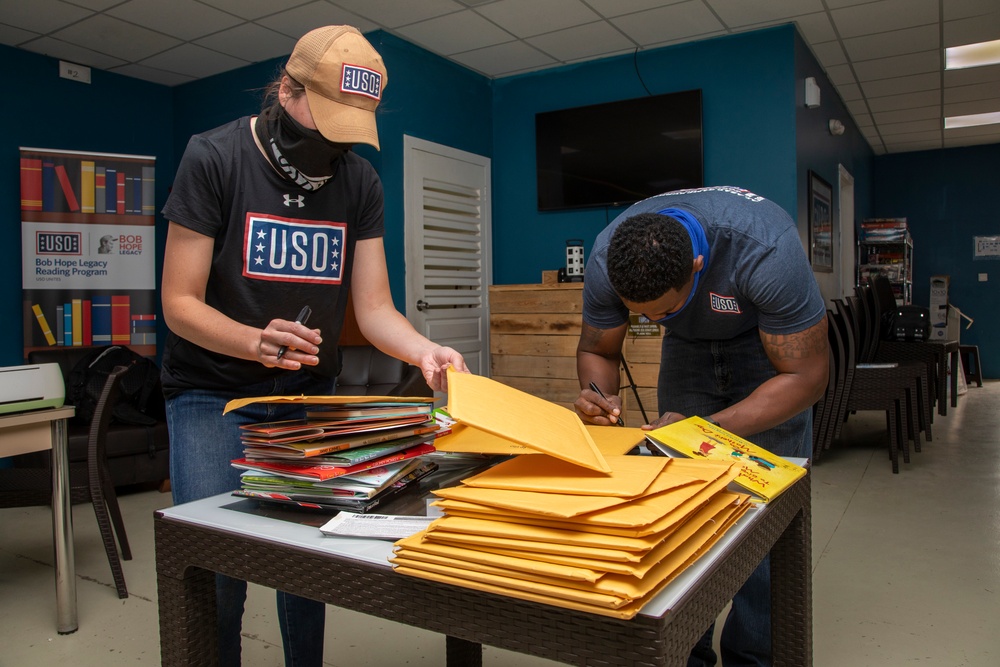 Bob Hope Legacy Reading Program on the road