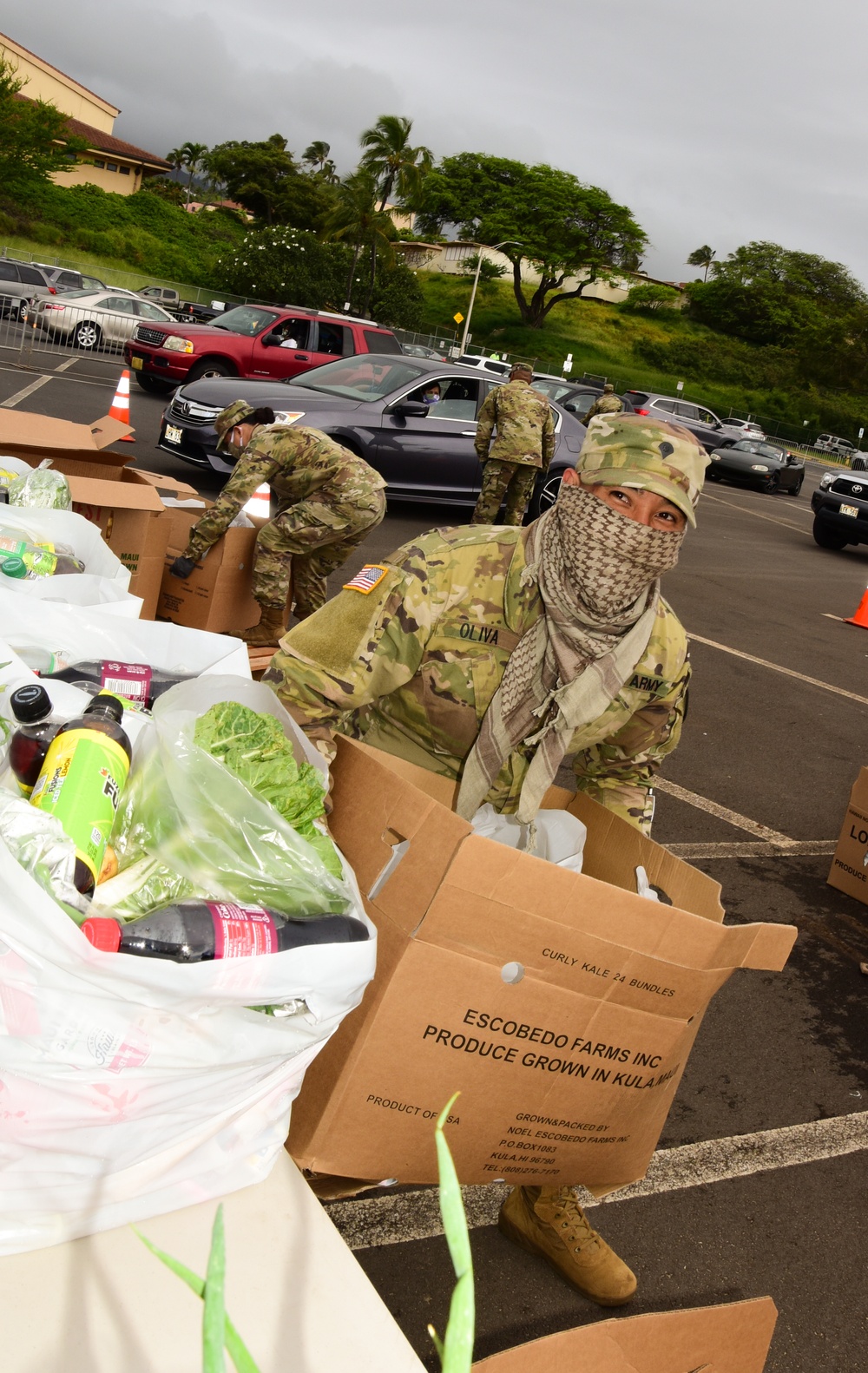 HING supports Wailuku community food drive