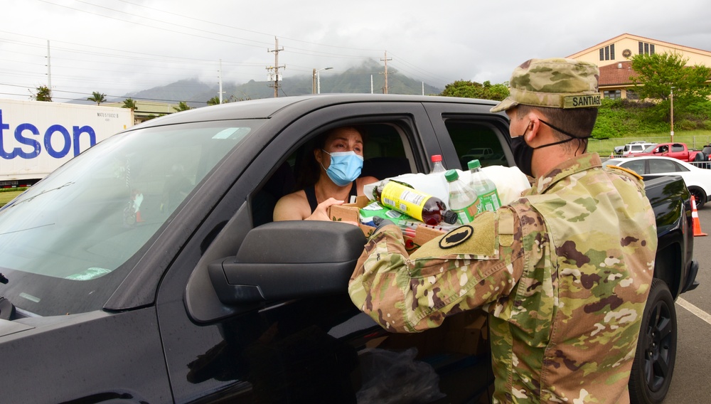 HING supports Wailuku community food drive