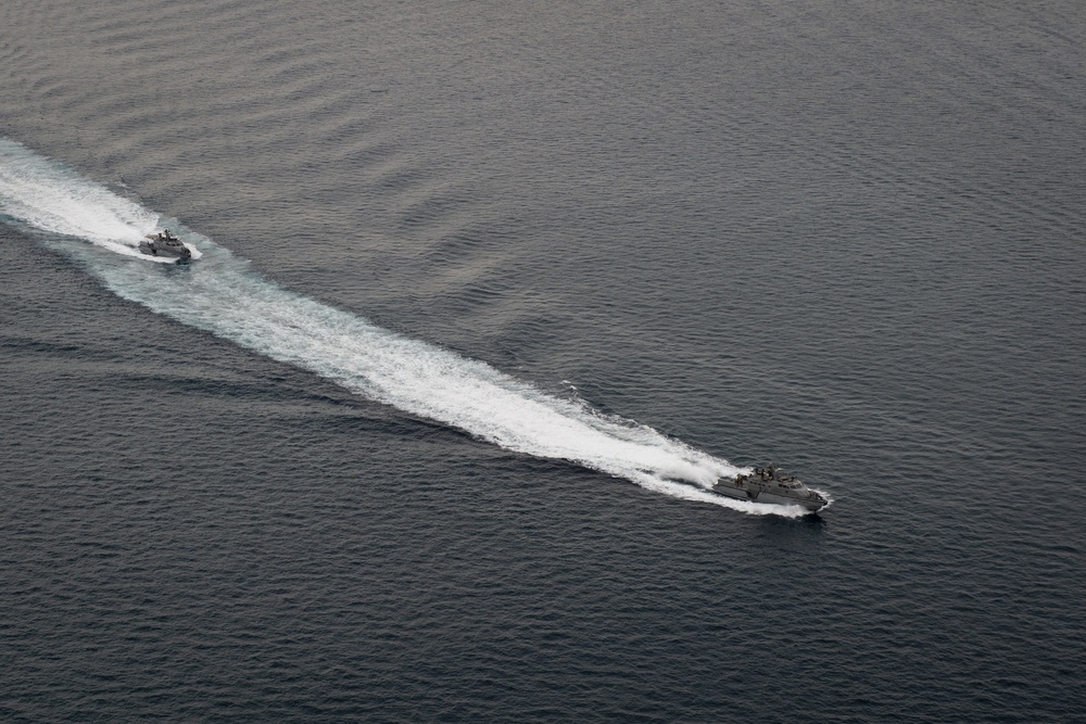 CTF 56 Mark VI patrol boats complete towing and live fire exercise