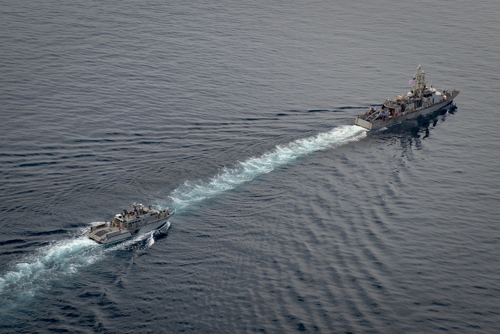 CTF 56 Mark VI patrol boats complete towing and live fire exercise