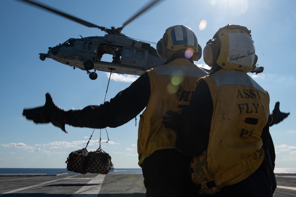 USS Harry S. Truman (CVN 75) transits the Atlantic Ocean