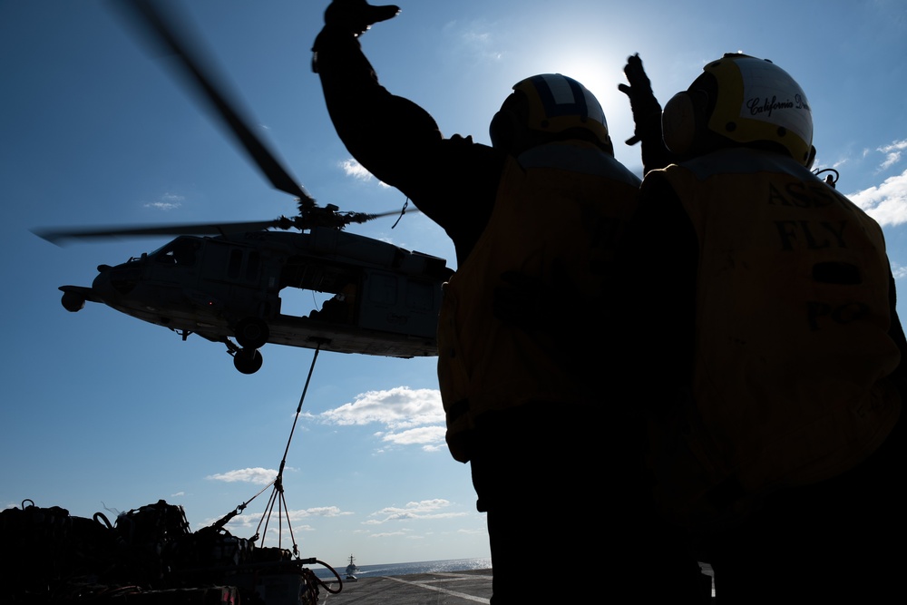 USS Harry S. Truman (CVN 75) transits the Atlantic Ocean