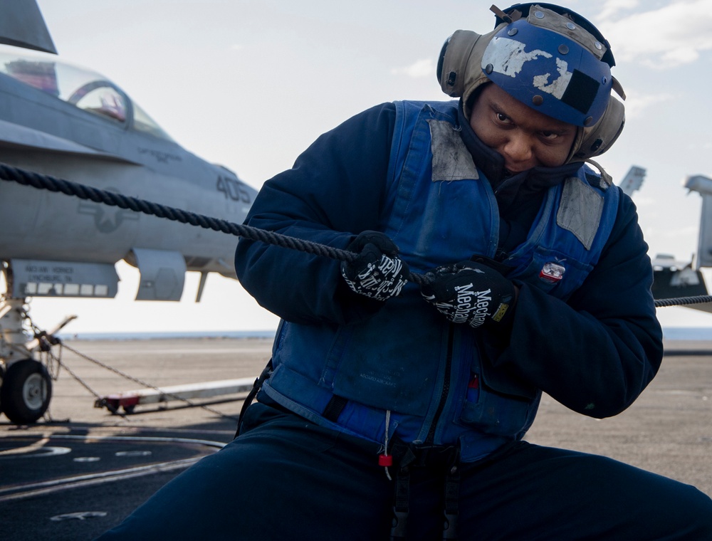 USS Harry S. Truman (CVN 75) transits the Atlantic Ocean