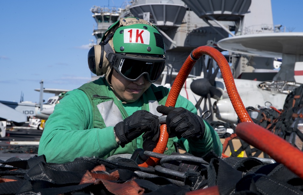 USS Harry S. Truman (CVN 75) transits the Atlantic Ocean