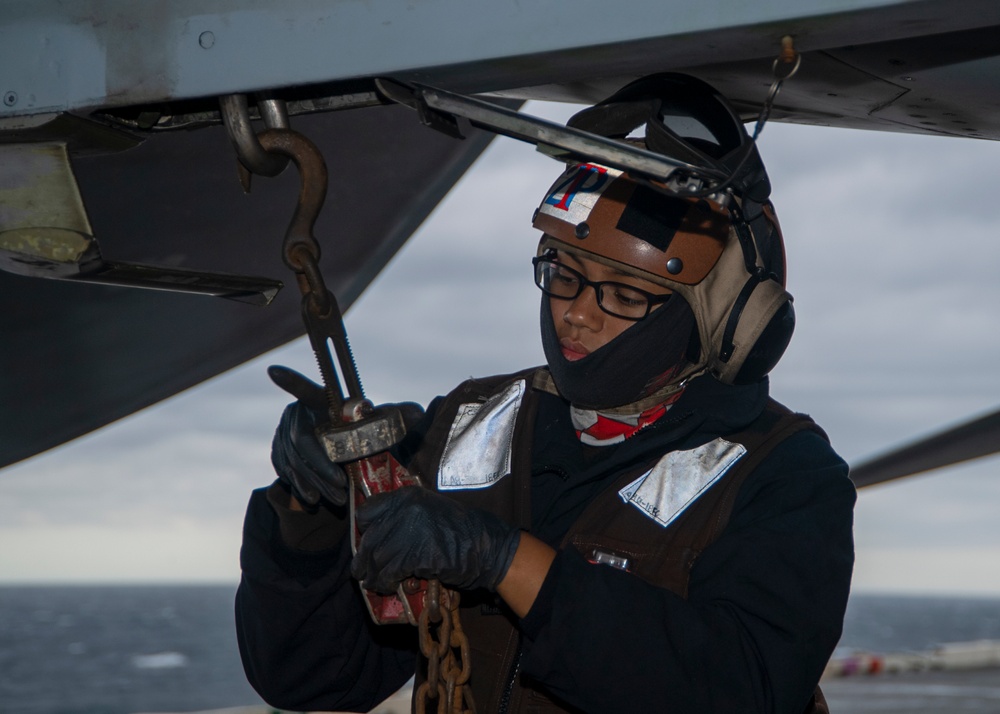 USS Harry S. Truman (CVN 75) transits the Atlantic Ocean