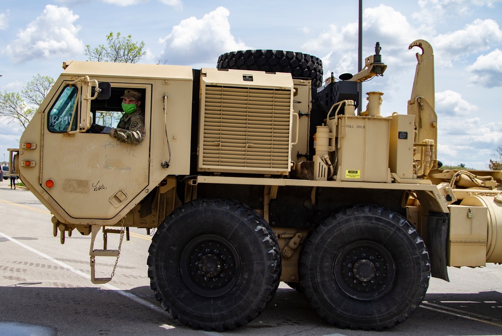 Iowa Army National Guard Soldiers assist local mobile food pantry