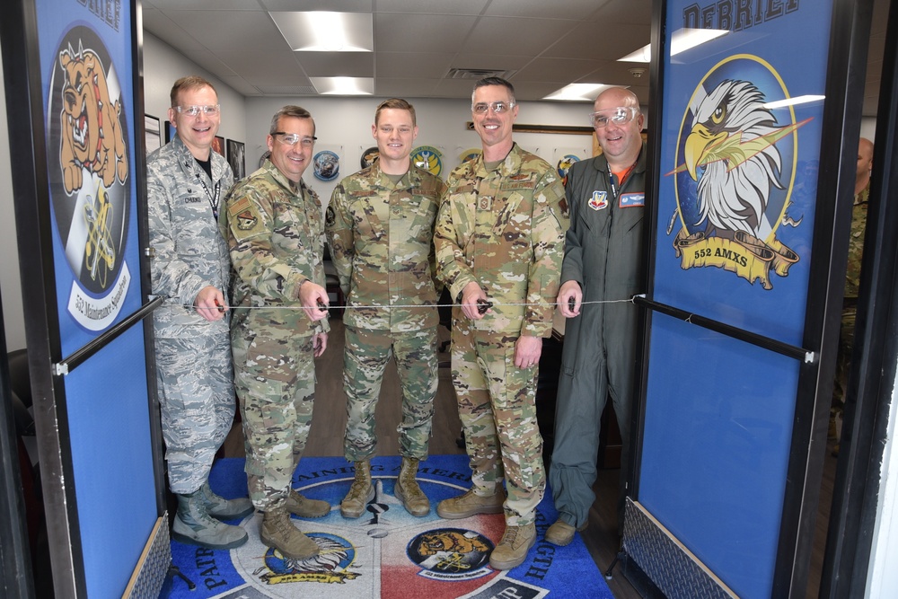 New 552nd Air Control Wing Debrief Room