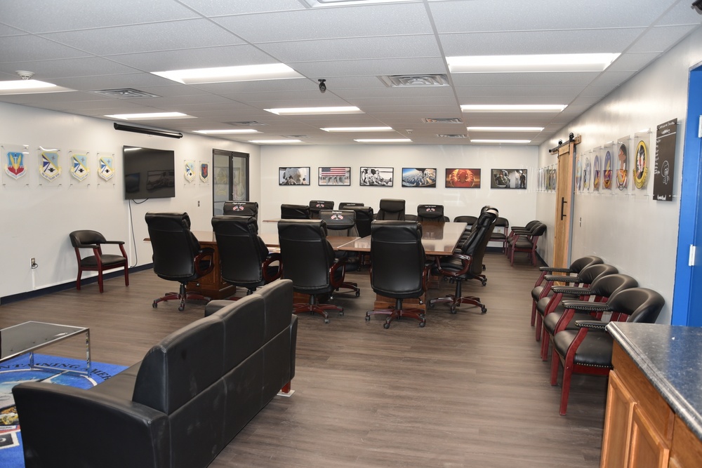 552nd Air Control Wing Debrief Room