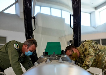 Chief of the National Guard Visits the 180FW