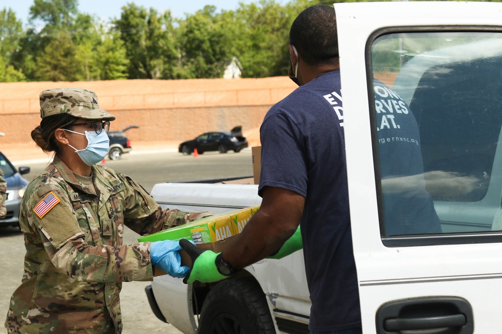 NCNG Soldiers Help Local Communities During COVID-19