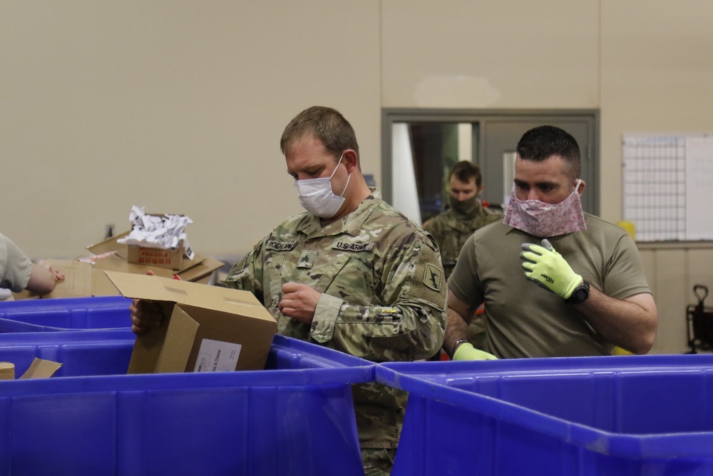 National Guard from Iowa and Neb. help food banks
